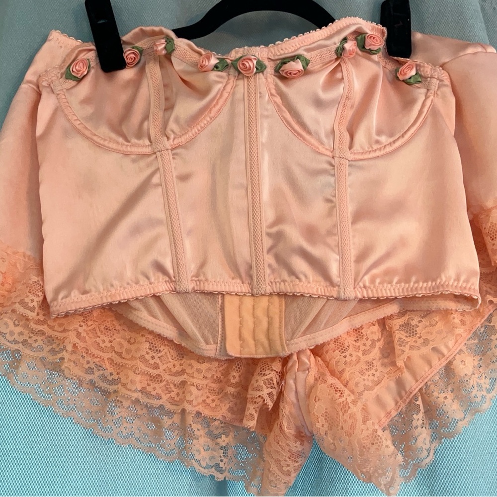 Current Mood Size XL Satin Lace Trim Bustier and Brief Set - Peach